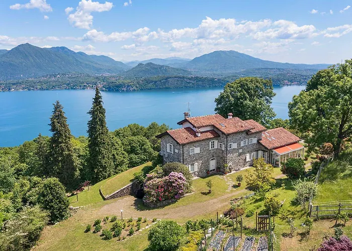 Villa Sunny With Pool & Views! Poggio Al Brisino