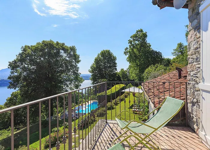 Villa Sunny With Pool & Views! Poggio Al Brisino